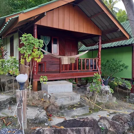 Easy Life Bungalows Haad Yao Exterior photo